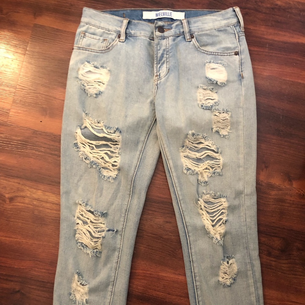 Brandy Melville Boyfriend Jeans